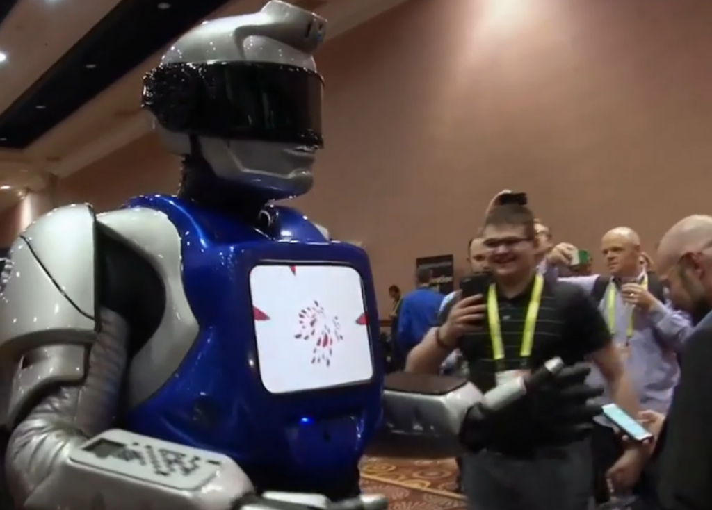 रोबोट सोफिया: ‘कुरा होइन’ रोबोट अधिग्रहण रोक्न सक्छ