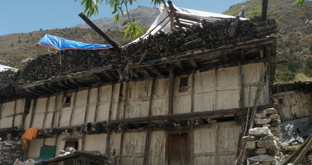 मुगु जिल्लाको अन्तिम उत्तरी गाउँ