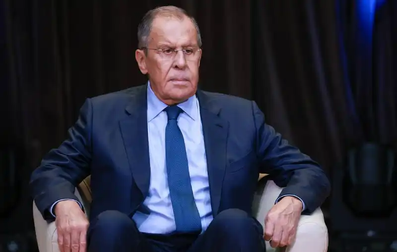 रुस डलरको अन्त्य चाहँदैन, अमेरिकाले अब आफ्नो भूमिका सुनिश्चित गर्दैन – लाभरोभ