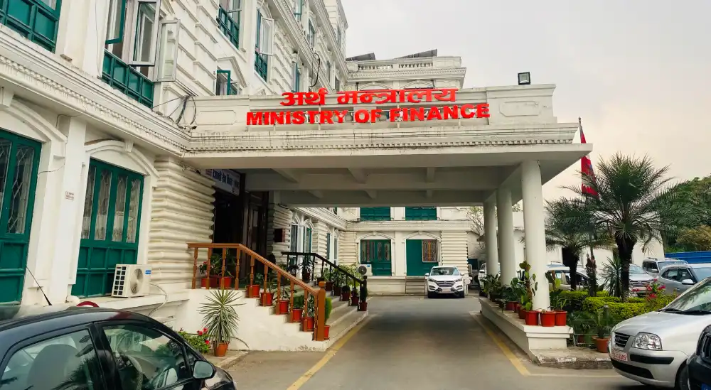 चालू आर्थिक वर्षको पहिलो दुई महिनामा सरकारको पुँजीगत खर्चमा सामान्य सुधार