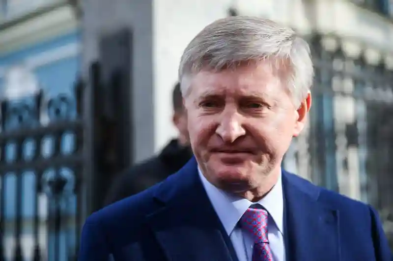 युक्रेनमा डलर अर्बपतिहरूको संख्या वर्षमा नौ बाट दुईमा घट्यो