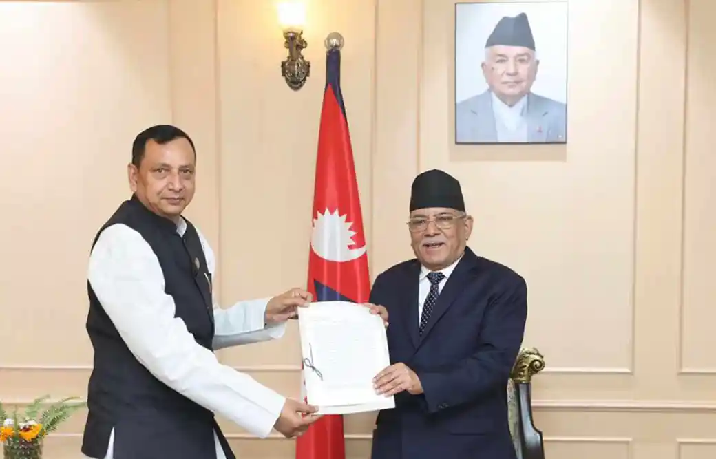 मधेस प्रदेशको राजनीतिक प्रतिनिधिमण्डलले प्रधानमन्त्रीलाई ज्ञापनपत्र बुझाए