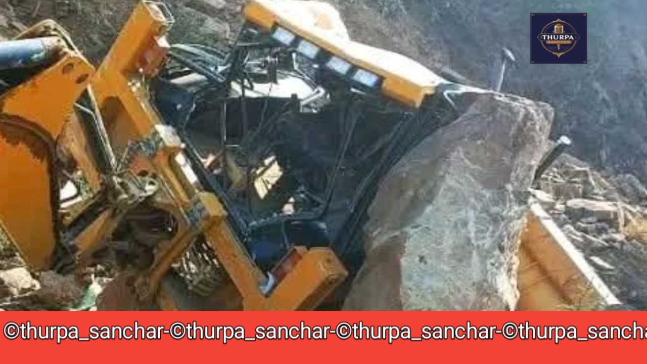 बागलुङमा जेसीबीमाथि पहिरो खस्दा रोल्पाका सह–चालकको मृत्यु