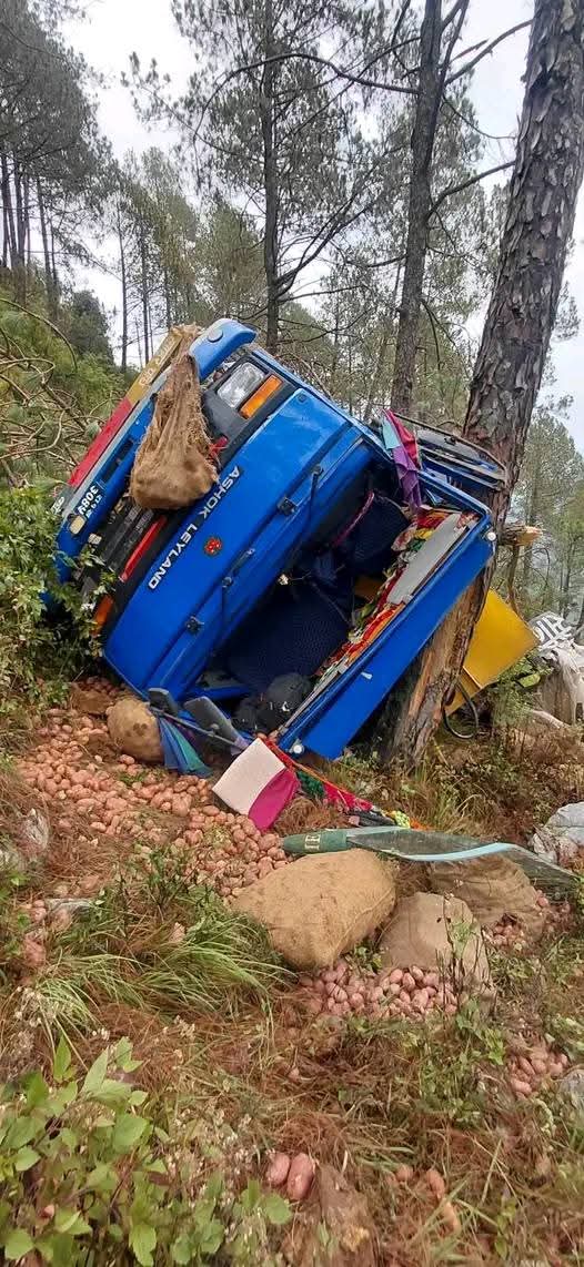 रोल्पामा मिनी ट्रक दुर्घटना: सल्यानका एक पुरुषको मृत्यु